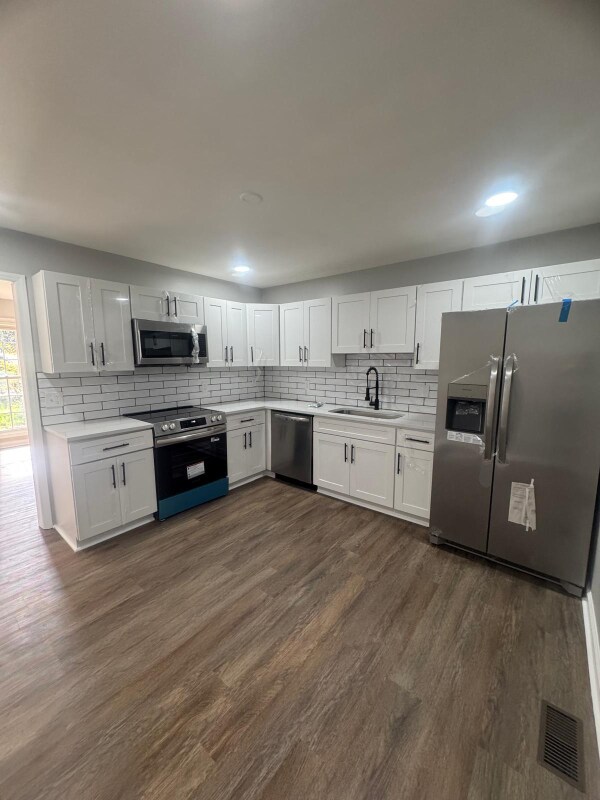 Foto principal - 1542 E Perry St