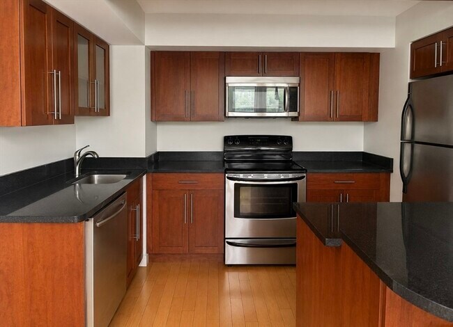 Foto del edificio - 1600 Beacon St