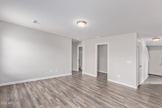 Building Photo - 158 E Bobcat Pl