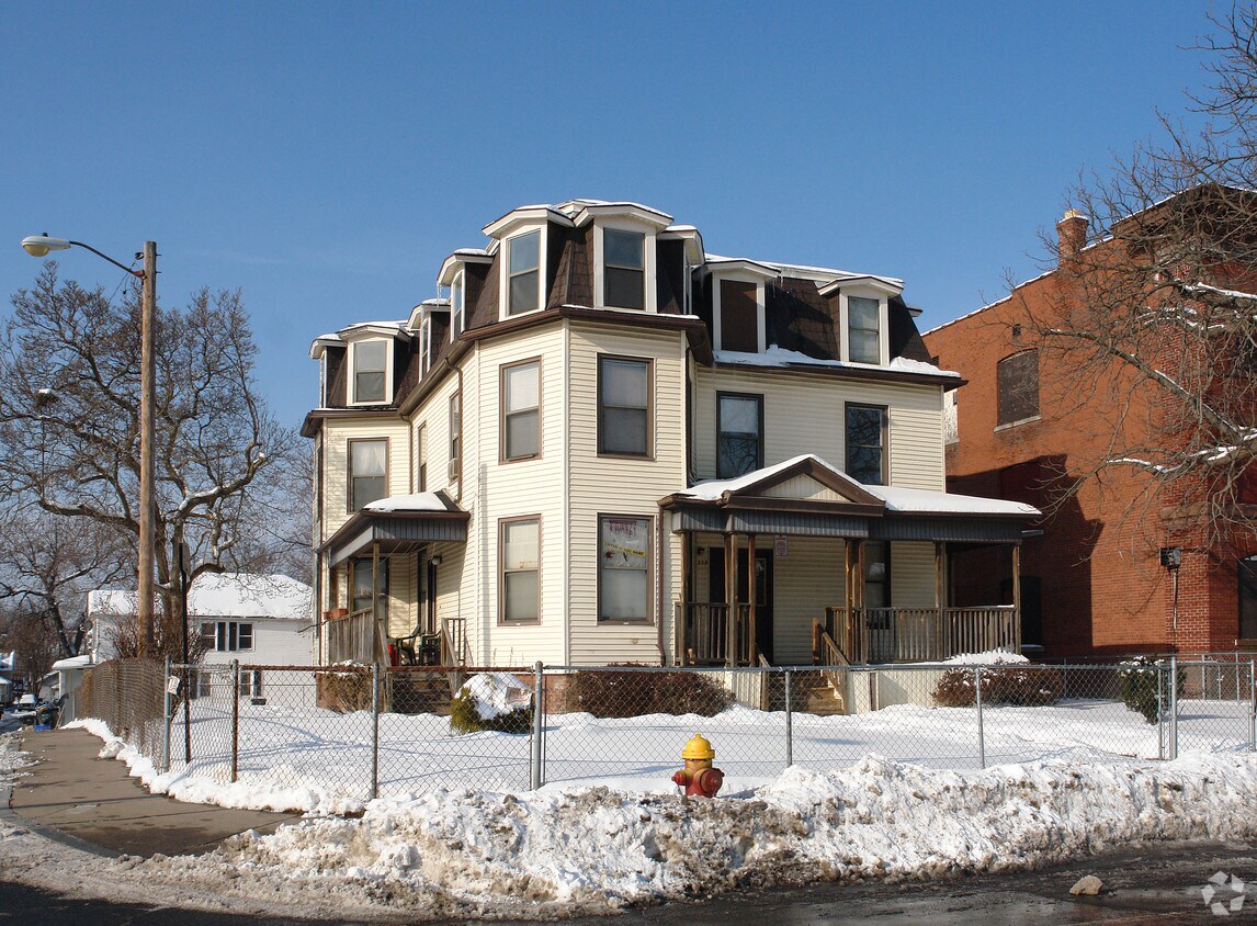 Primary Photo - 359 Wethersfield Ave