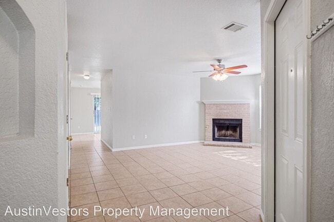 Foto del edificio - 3 br, 2 bath House - 108 Hague St