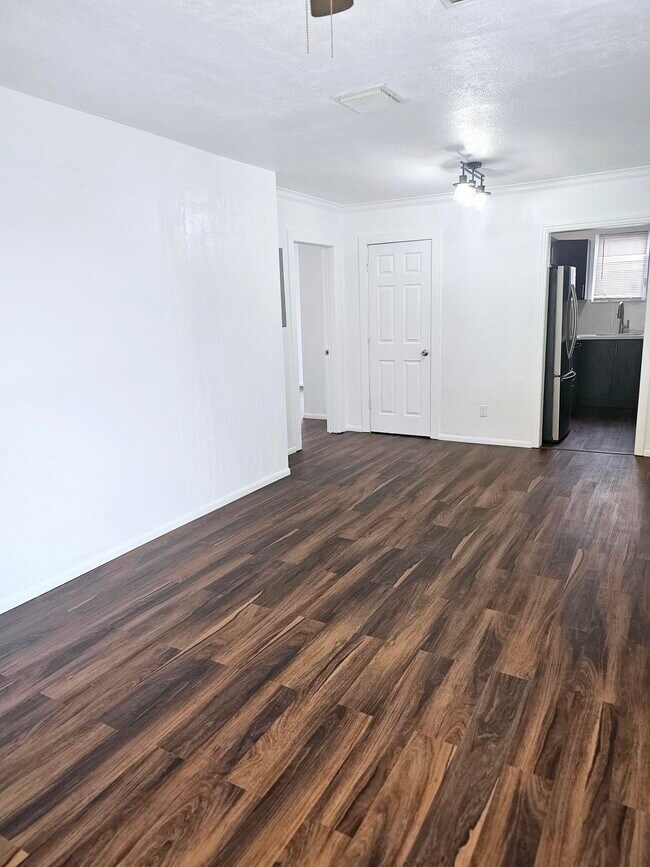 Foto del edificio - 148 W 14th St