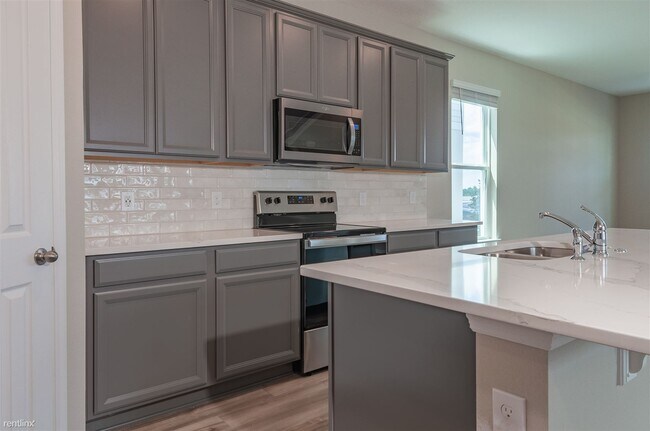 Foto del edificio - 4 br, 2.5 bath House - 14050 Frasier Street