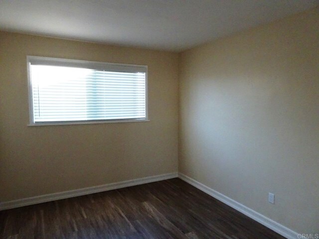 Building Photo - 320 G St
