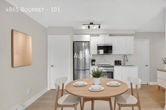 Building Photo - 4865 Av Bourret