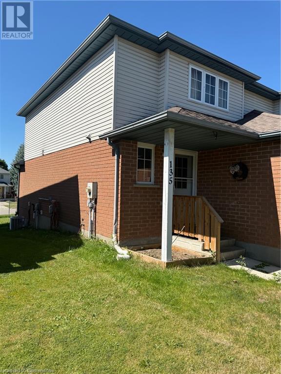 Building Photo - 135 Woodpoppy Ct