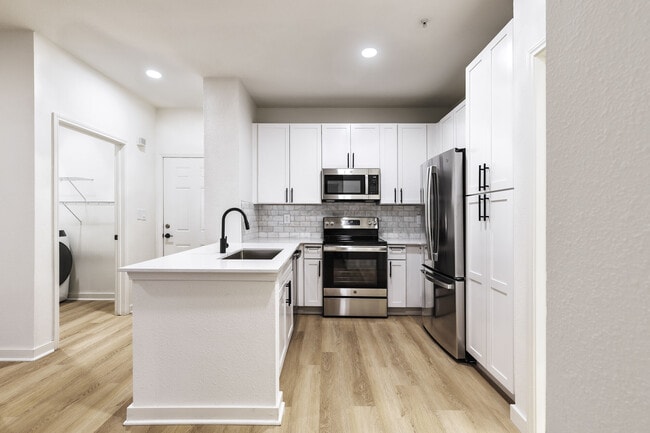 The Lola apartments — community photo - The Lola