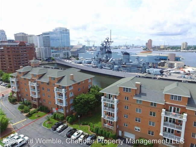 Foto del edificio - 2 br, 2.5 bath House - 301 Brooke Ave #103