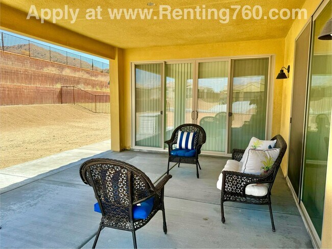 Foto del edificio - Newer Build 4 Bedroom 3 Bathroom Home With...