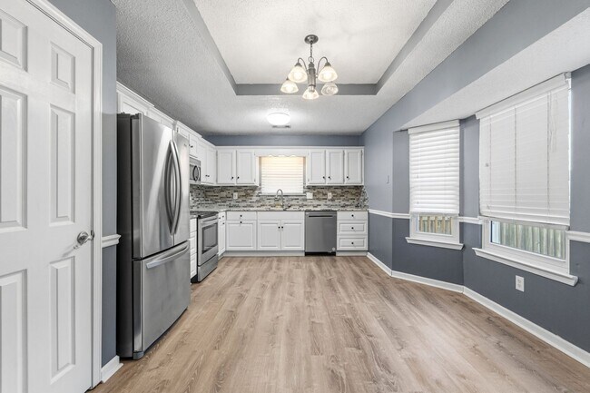 Building Photo - Great location in Sherwood