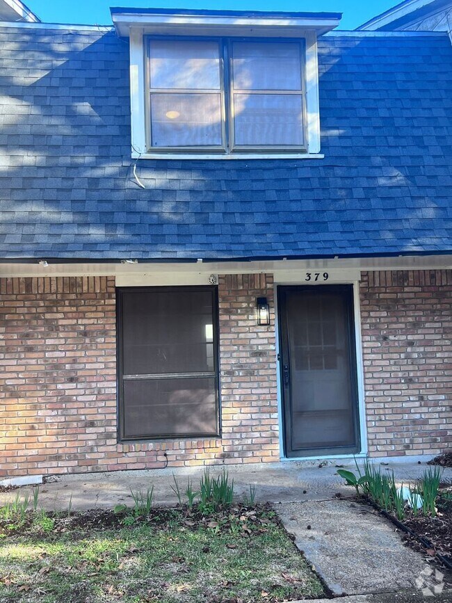 The Meadows Condos under 1,500 Beaumont, TX 1 Rentals