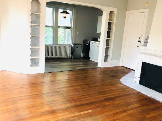 Foto del edificio - 42 Central Ave