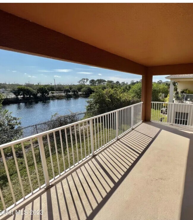 Foto del edificio - 1055 Venetian Dr