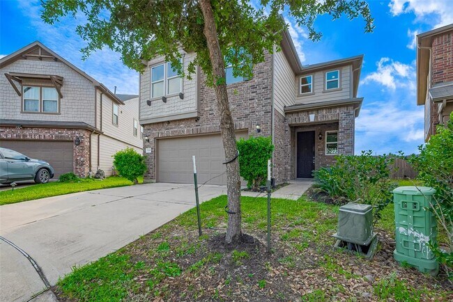 Foto del edificio - 16360 Oakside Hollow Ln