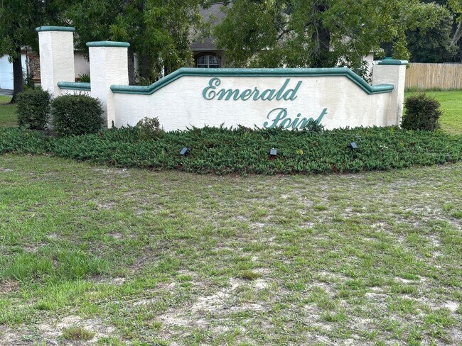 Building Photo - Emerald Point - Southwest Ocala | 3/2 1577 sqft
