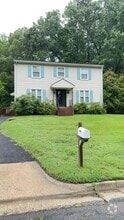 Building Photo - 10387 Monocan Way