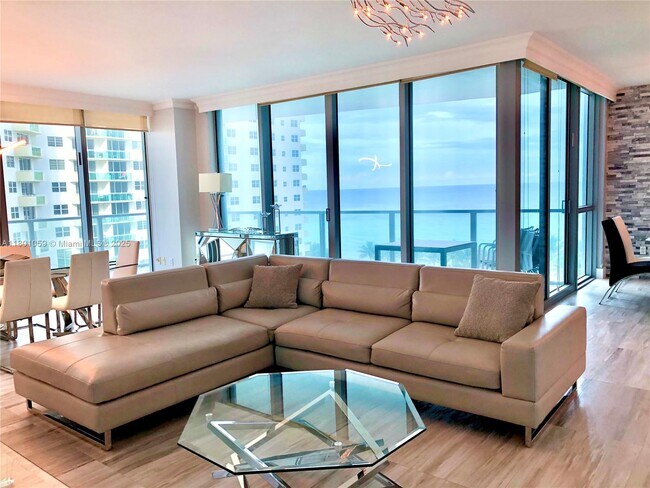 Foto del edificio - 3101 S Ocean Dr