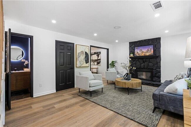 Foto del edificio - 1249 N Lea Ct SE