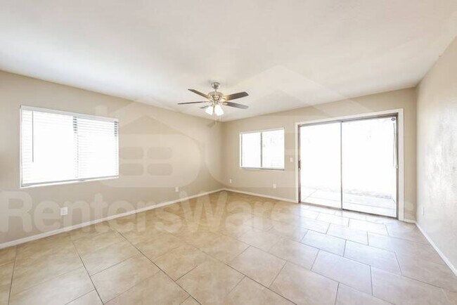 Foto del edificio - 4 Bedroom with Office / Den