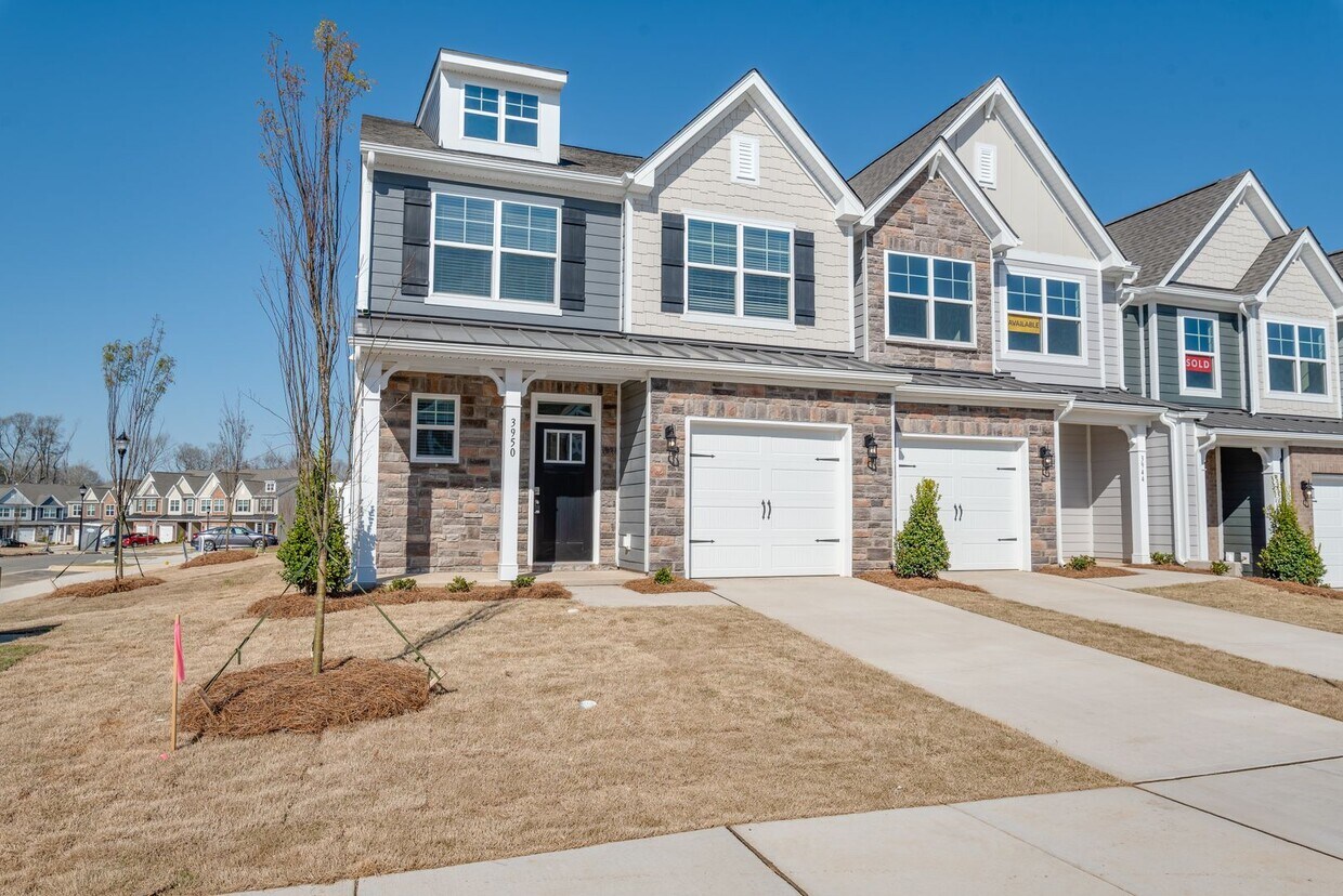 3950 Black Ct, Harrisburg, NC 28075 Townhome Rentals in Harrisburg NC
