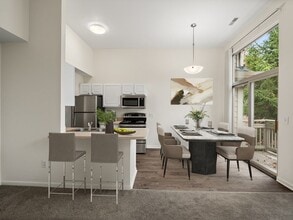 Building Photo - Central Park Estates
