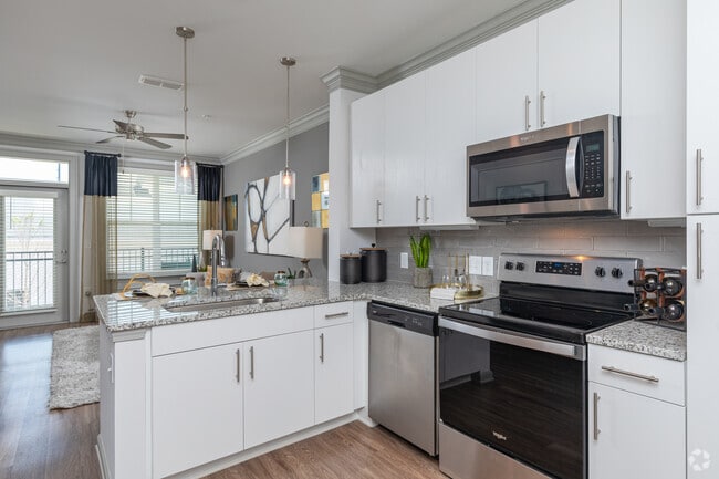 Marketplace Village - Marketplace Village Apartments