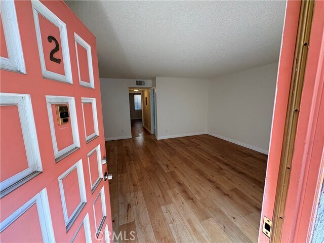 Foto del edificio - 118 N Cedar St