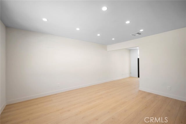 Foto del edificio - 9917 Marcus Ave