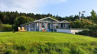Building Photo - 47 Beachy Cove Rd