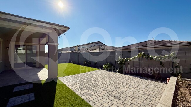 Building Photo - 5530 N 107th Ln