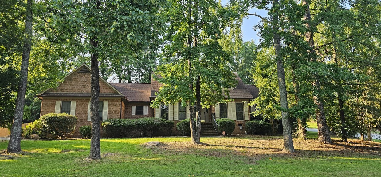 Primary Photo - 812 Cape Cod Ct