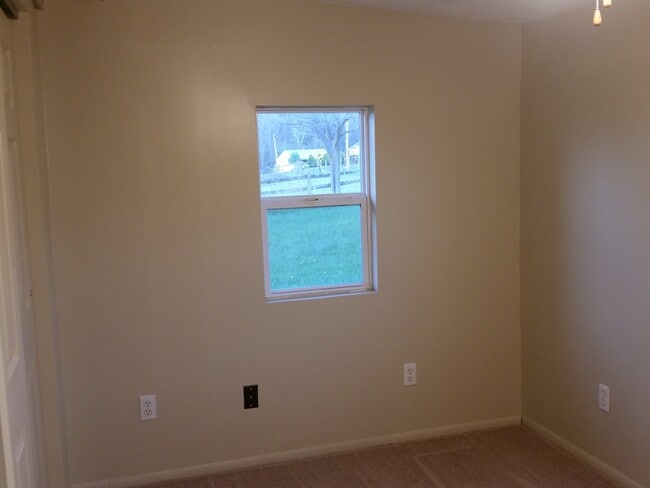 Building Photo - 227 Water Tower Rd