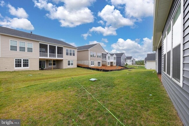 Building Photo - 783 Four Seasons Dr