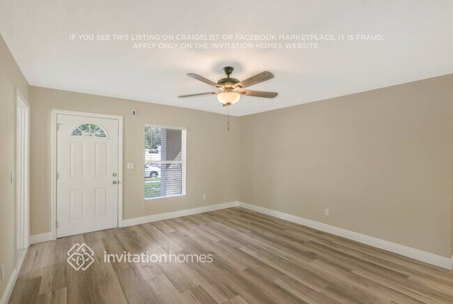 Foto del edificio - 3205 Lancaster Ln