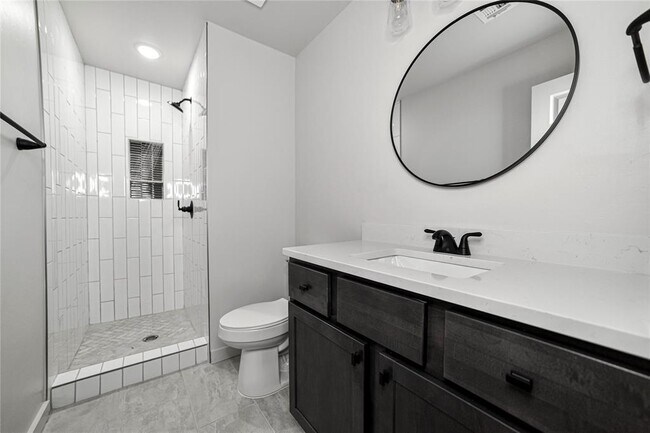 Building Photo - 1417 Mallard Dr