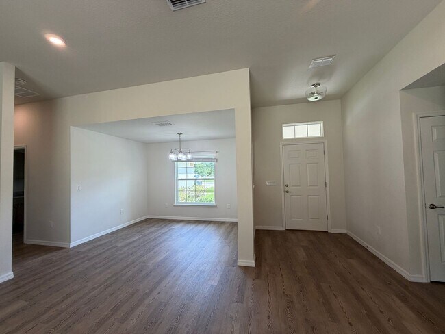 Foto del edificio - Desirable SW Ocala Neighborhood 3/2/2 **MUST SEE**