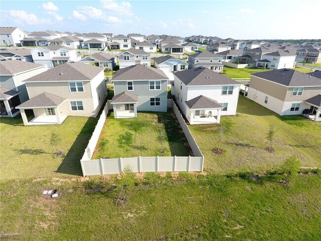Building Photo - 7762 Syracuse Dr
