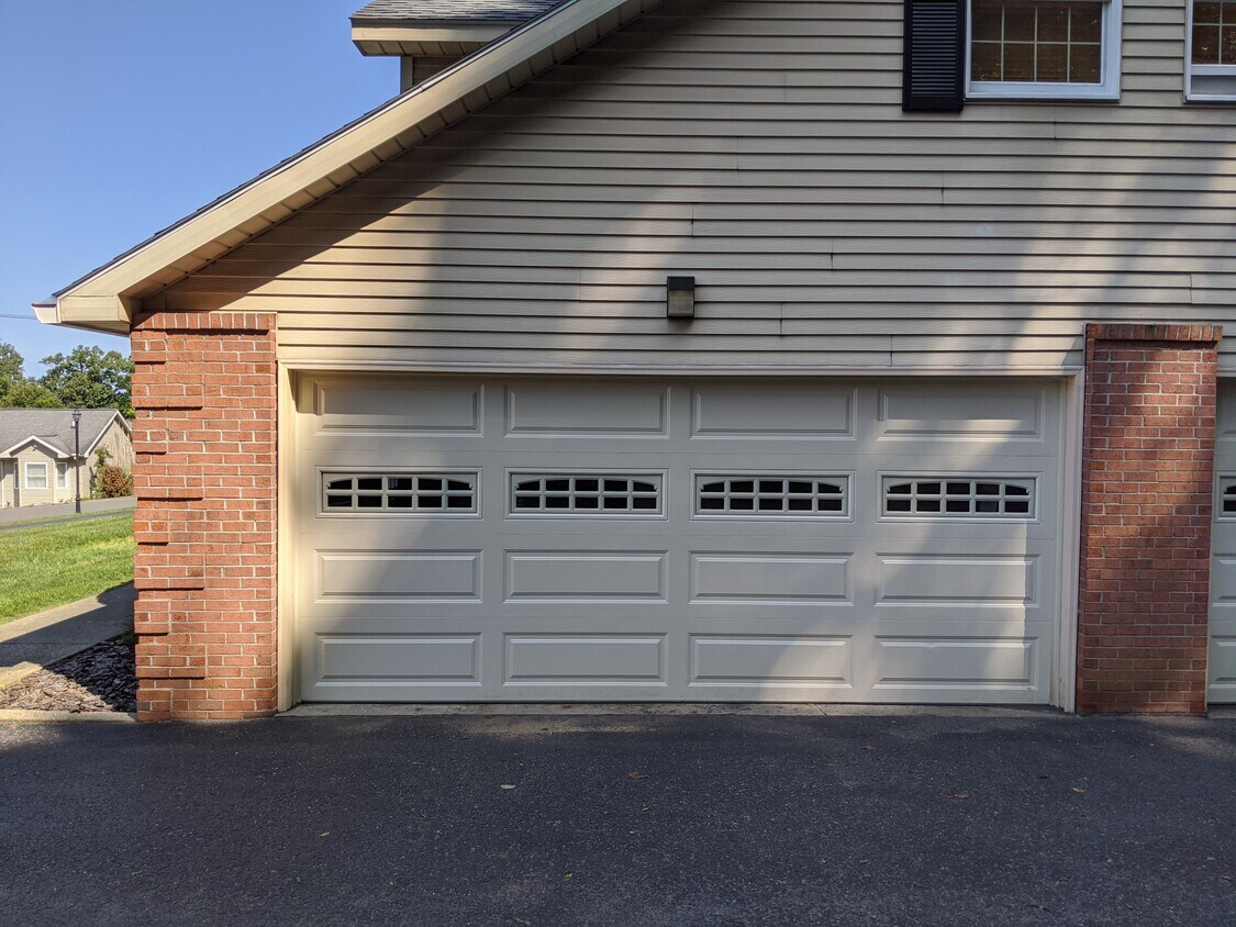 600 Shearwood Forest Dr Unit 600, Bridgeport, WV 26330 Condo for Rent