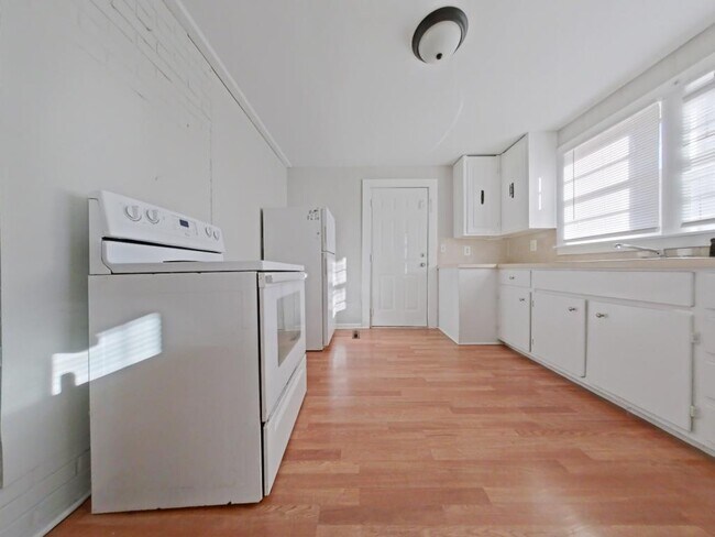 Foto del edificio - 197 Spring Garden Cir