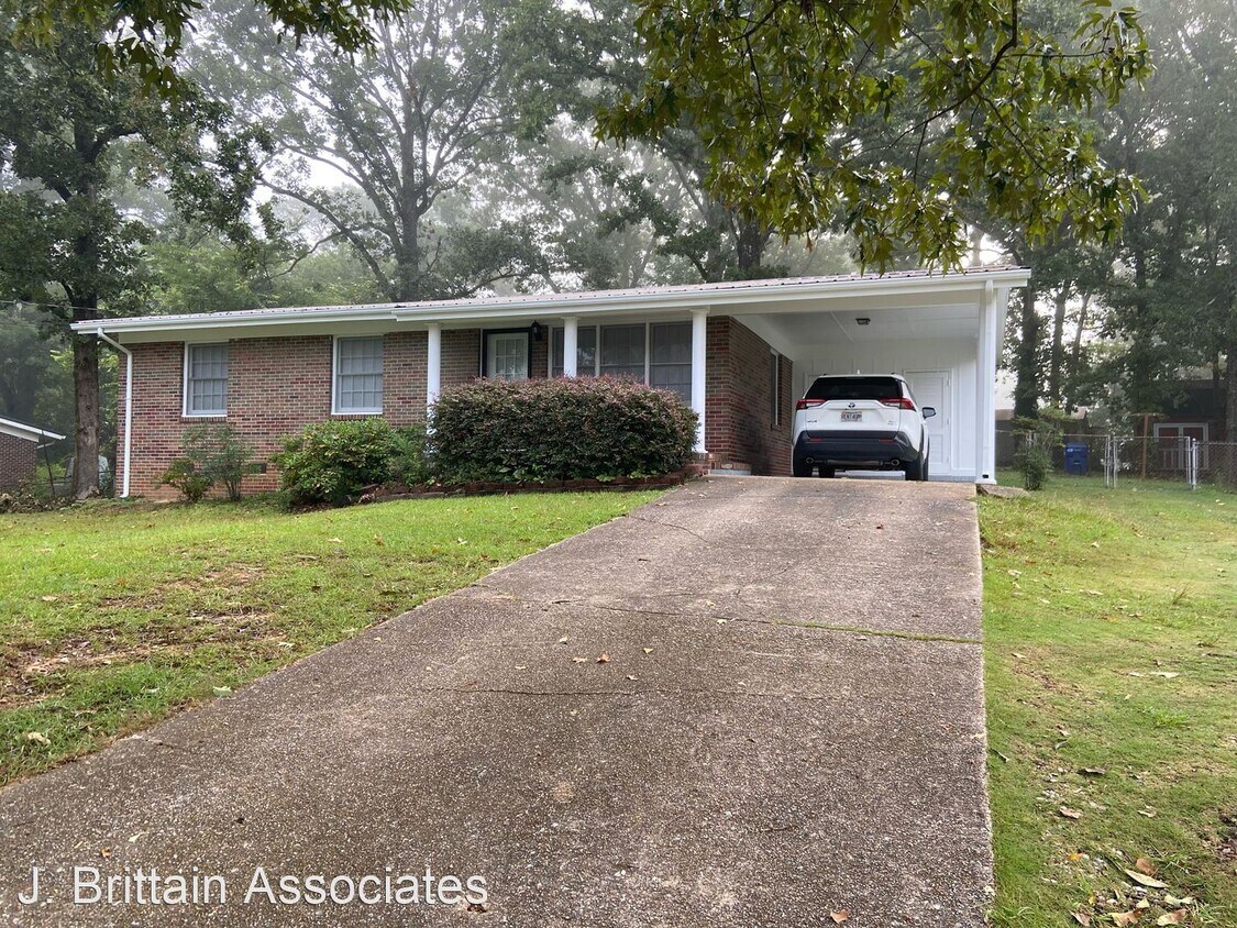Primary Photo - 3 br, 1 bath House - 5305 Saks Road