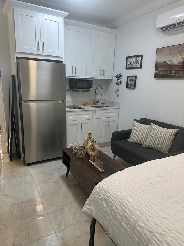 Foto principal - 1635 Evergreen St