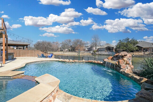 Building Photo - 5514 Plantation Ln