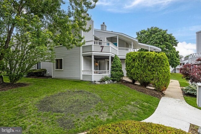 Foto del edificio - 702 Abbey Ct
