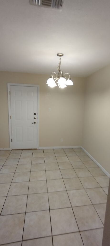 Foto del edificio - 3707 Dustin Ct