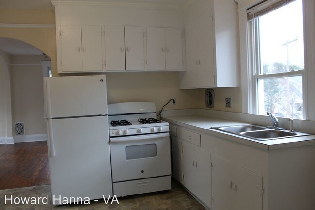 Foto del edificio - 623 Rhode Island Ave