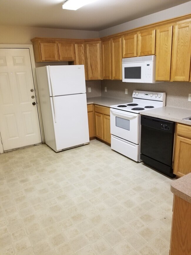 Foto del edificio - College Station - 3 bedroom / 3 bath Duple...