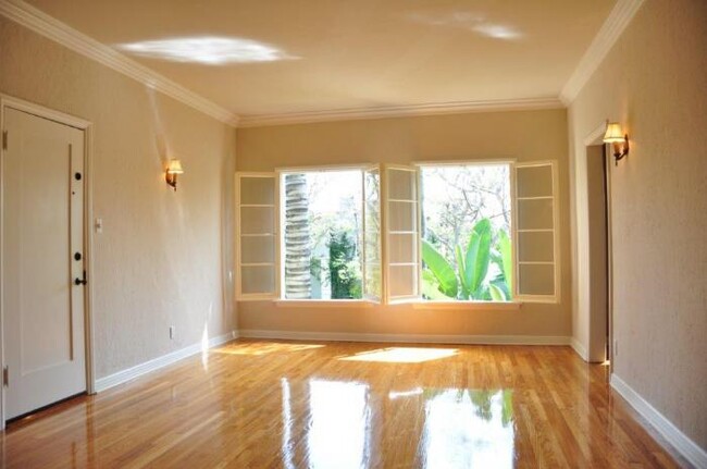 Foto del edificio - 1 bedroom in Los Angeles CA 90036