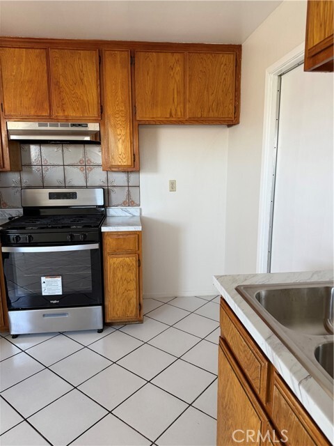 Foto del edificio - 16230 Sequoia St