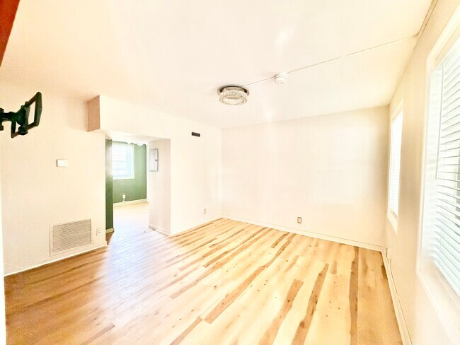 Foto del edificio - 1791 Algonquin Pkwy