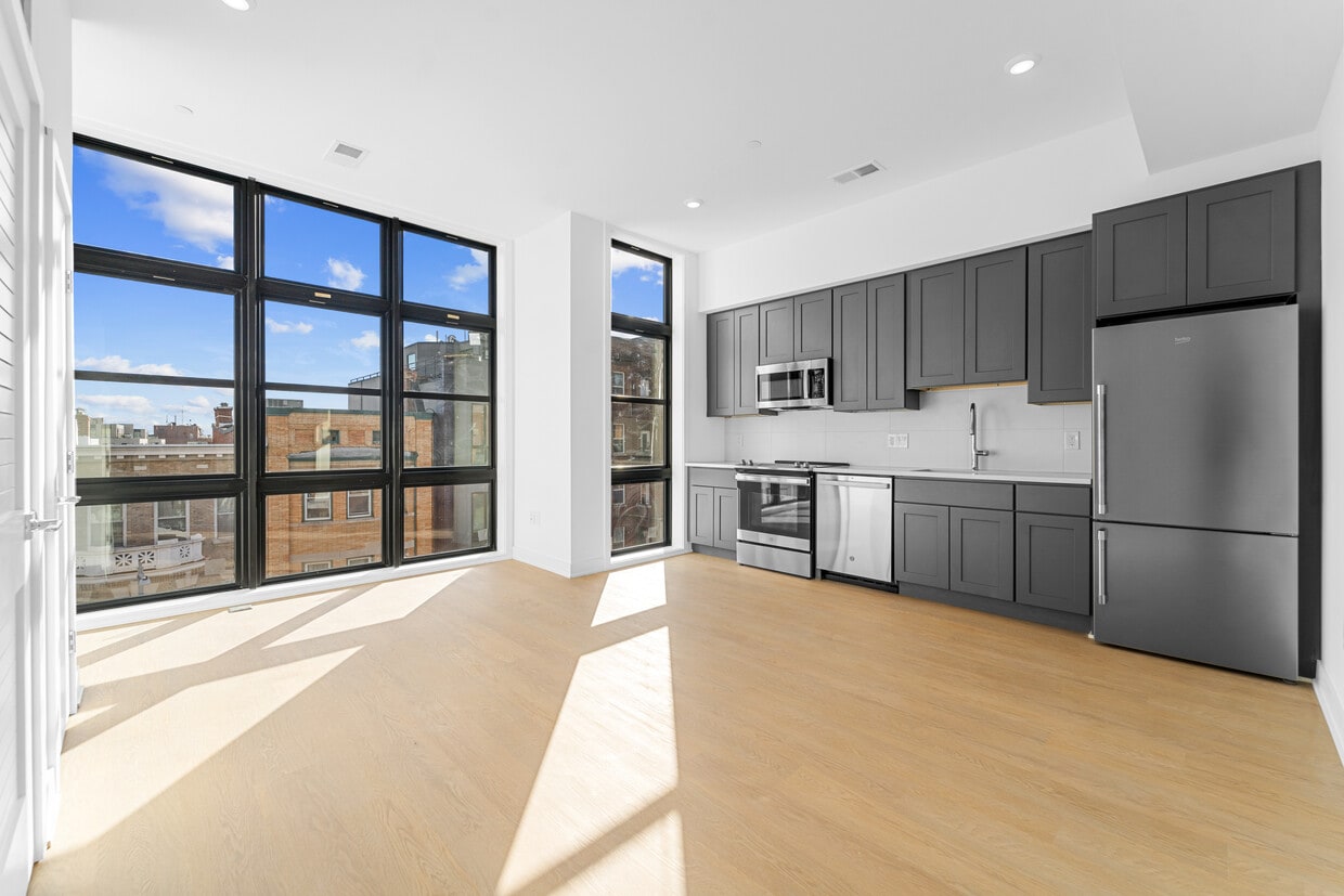 Primary Photo - 1417 Belmont St NW